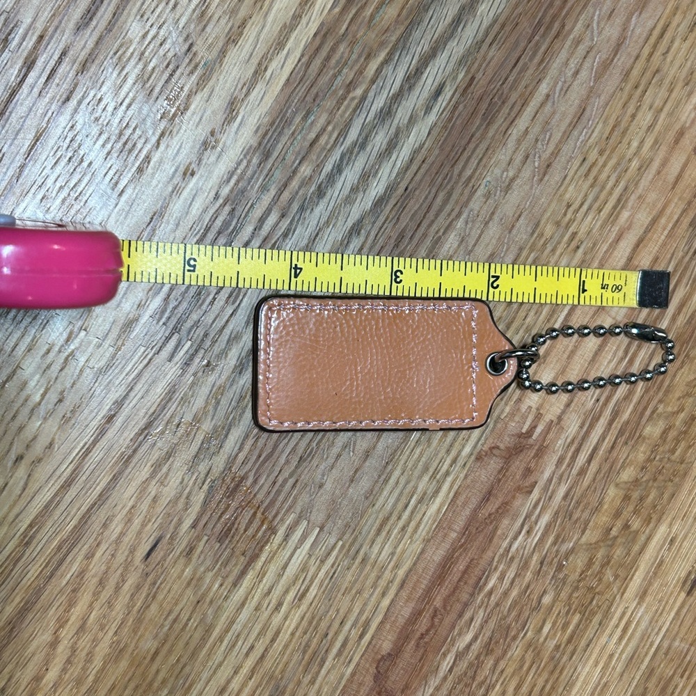 Coach Hangtag Pink - Picture 2 of 2